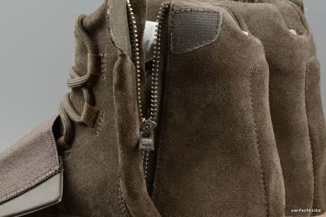 Light 750 Boost adidas Brown Yeezy BY2456 0518